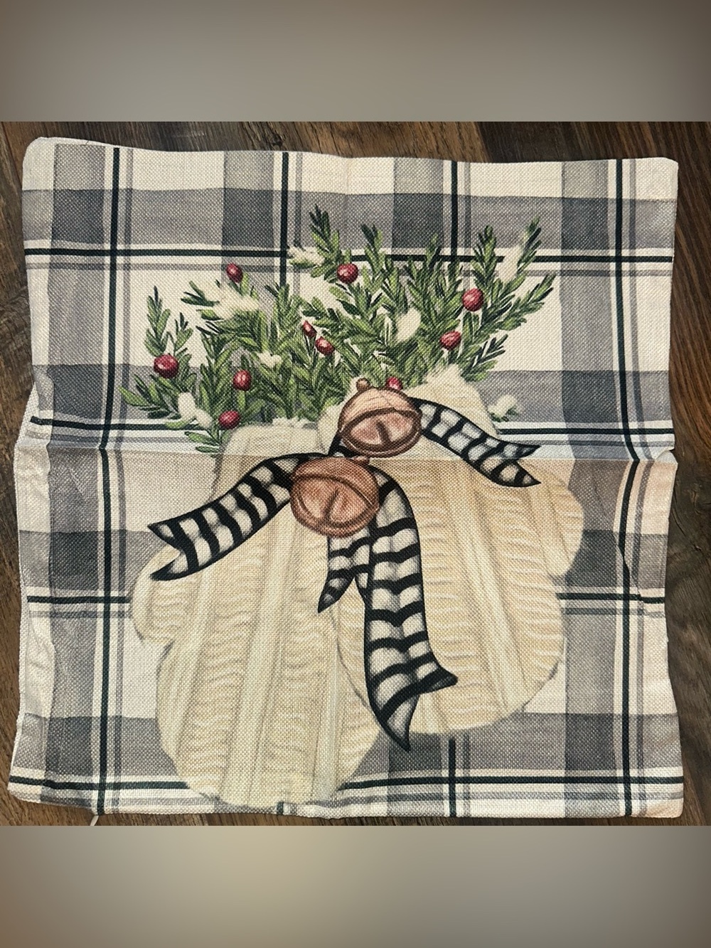 Christmas (4) Woodland Pillow Covers~ Pillow Not Included - New - Picture 4 of 8